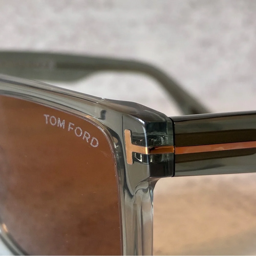 Tom Ford TF999 Philippe-02 Sunglass Gold T Logo Made in Italy 58□16 Rectangular